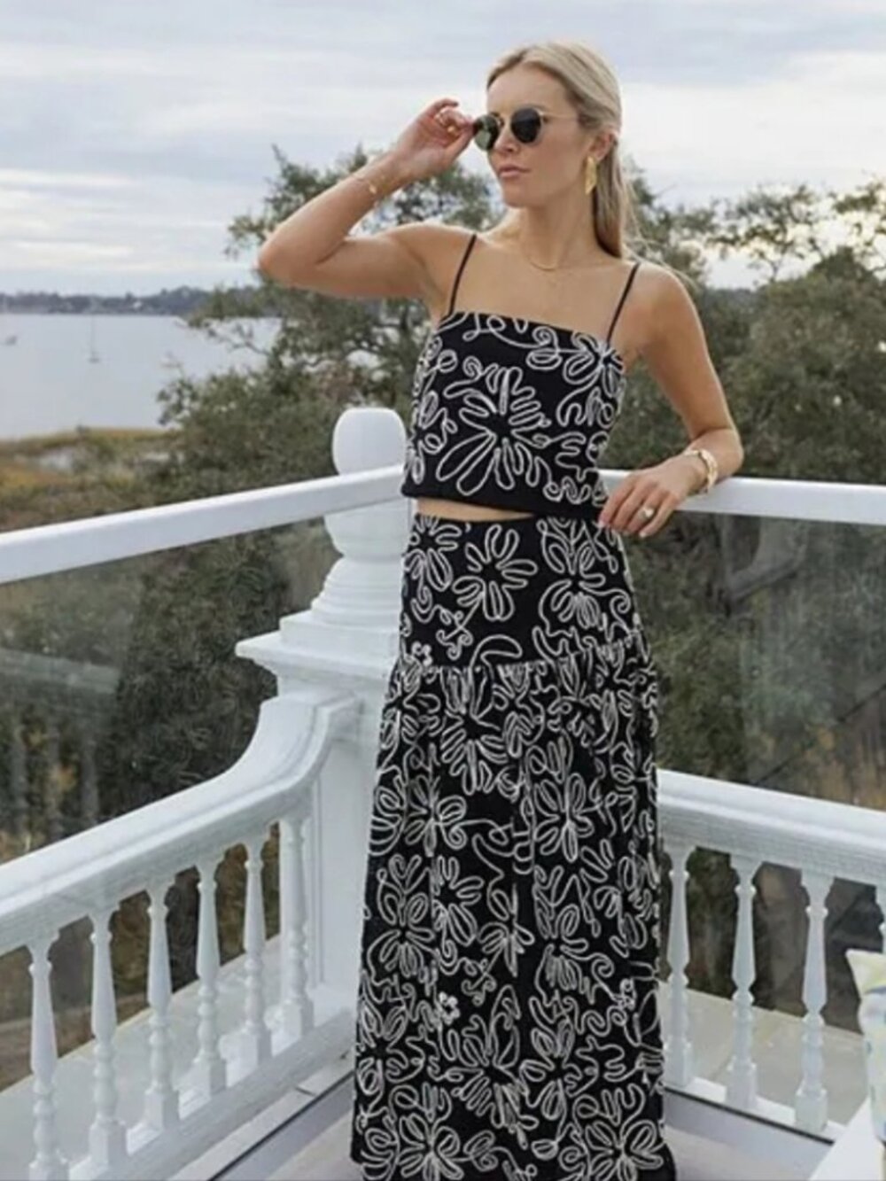 Antonio Melani Style by Simkins Crochet Top & Skirt Set size 0